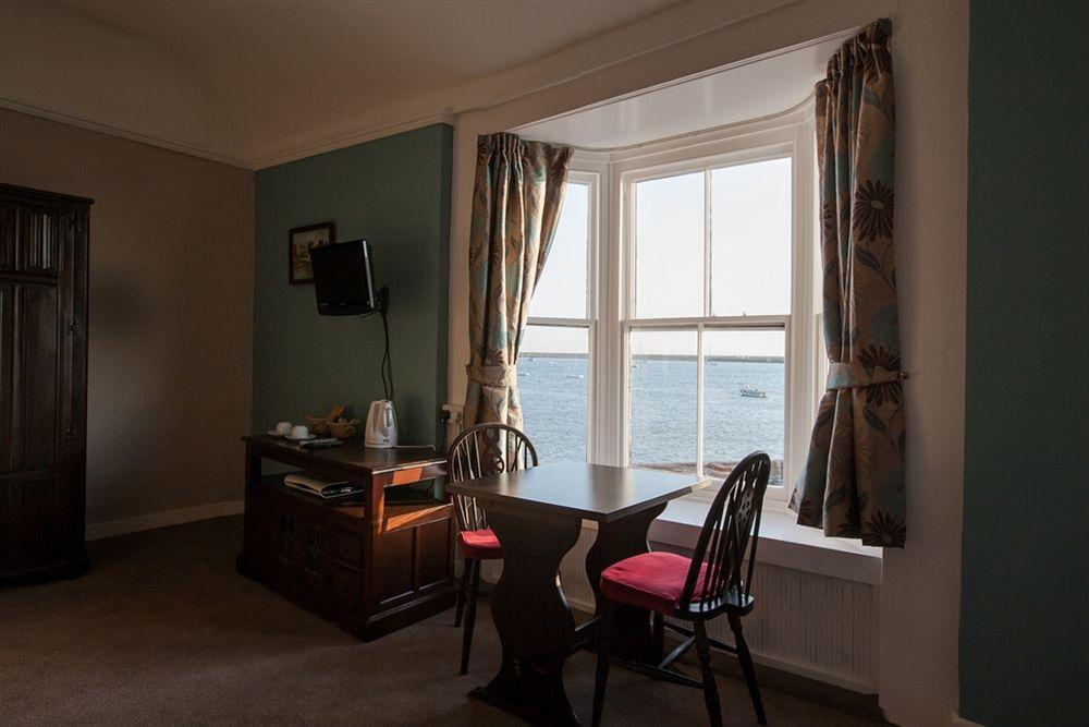 Anchor Hotel Burnham-on-Crouch Экстерьер фото